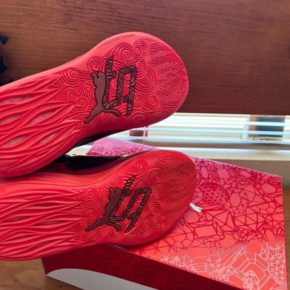 NIB Puma Stewie 2 Basketball Shoe
Ruby Urban Red-Intense Red Ladies 8 - Picture 8 of 13